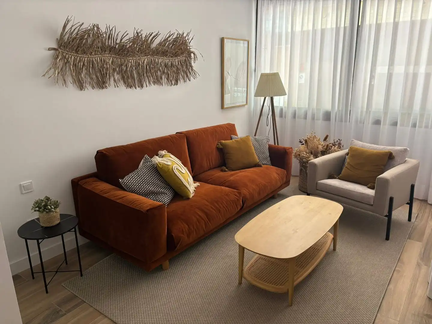 Sala d'estar de Apartament de lloguer en Las Palmas de Gran Canaria amb Aire condicionat i Moblat