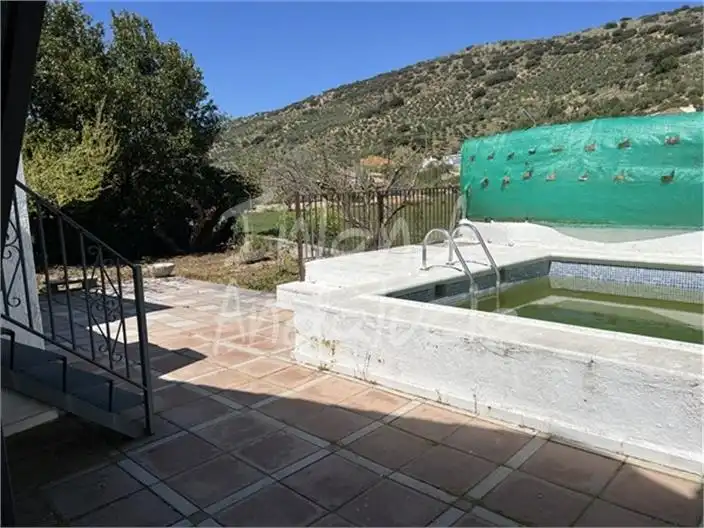 Piscina de Casa adosada en venta en Frailes con Terraza, Trastero y Piscina