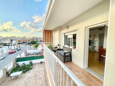 Apartamento con balcón en alquiler en Los Narejos - Punta Calera
