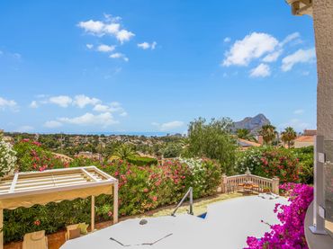 Detached house with balcony for sale in Cometa