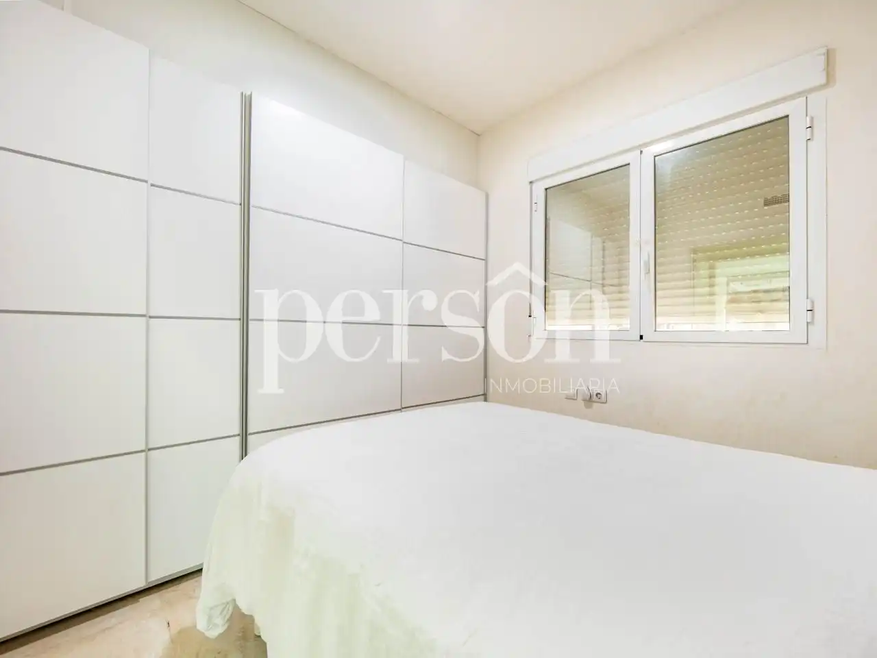 Habitación de Planta baja en venta en Valencia con Aire acondicionado, Amueblado y Internet