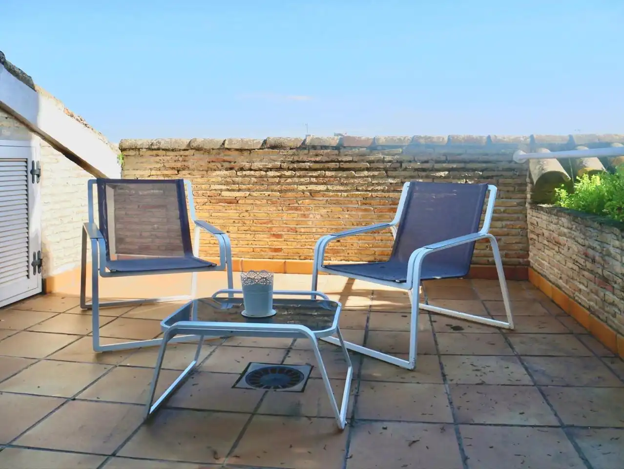 Terrassa de Casa o xalet en venda en Tomares amb Aire condicionat, Jardí privat i Parquet