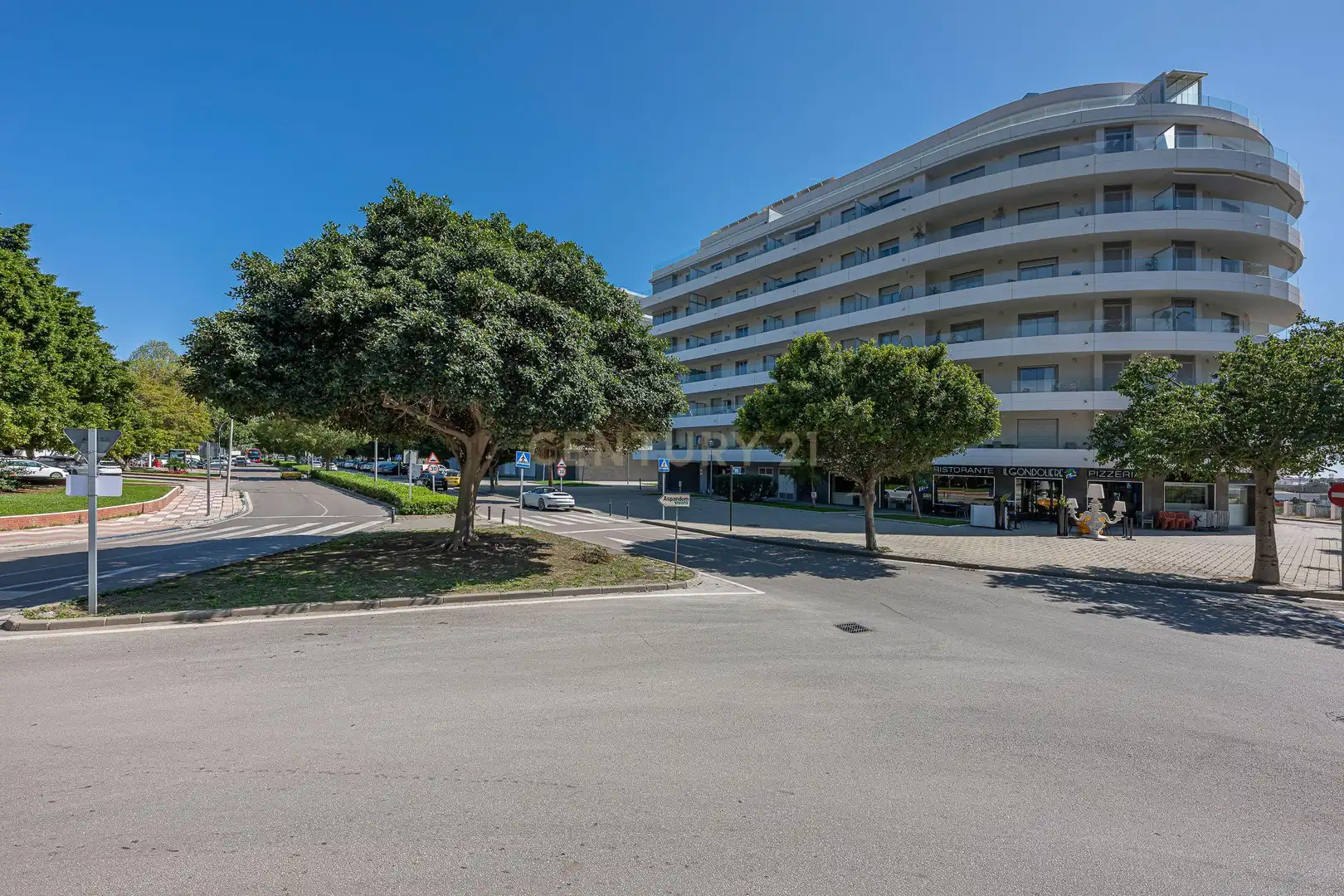 Vista exterior de Apartament en venda en Marbella amb Aire condicionat, Traster i Forn