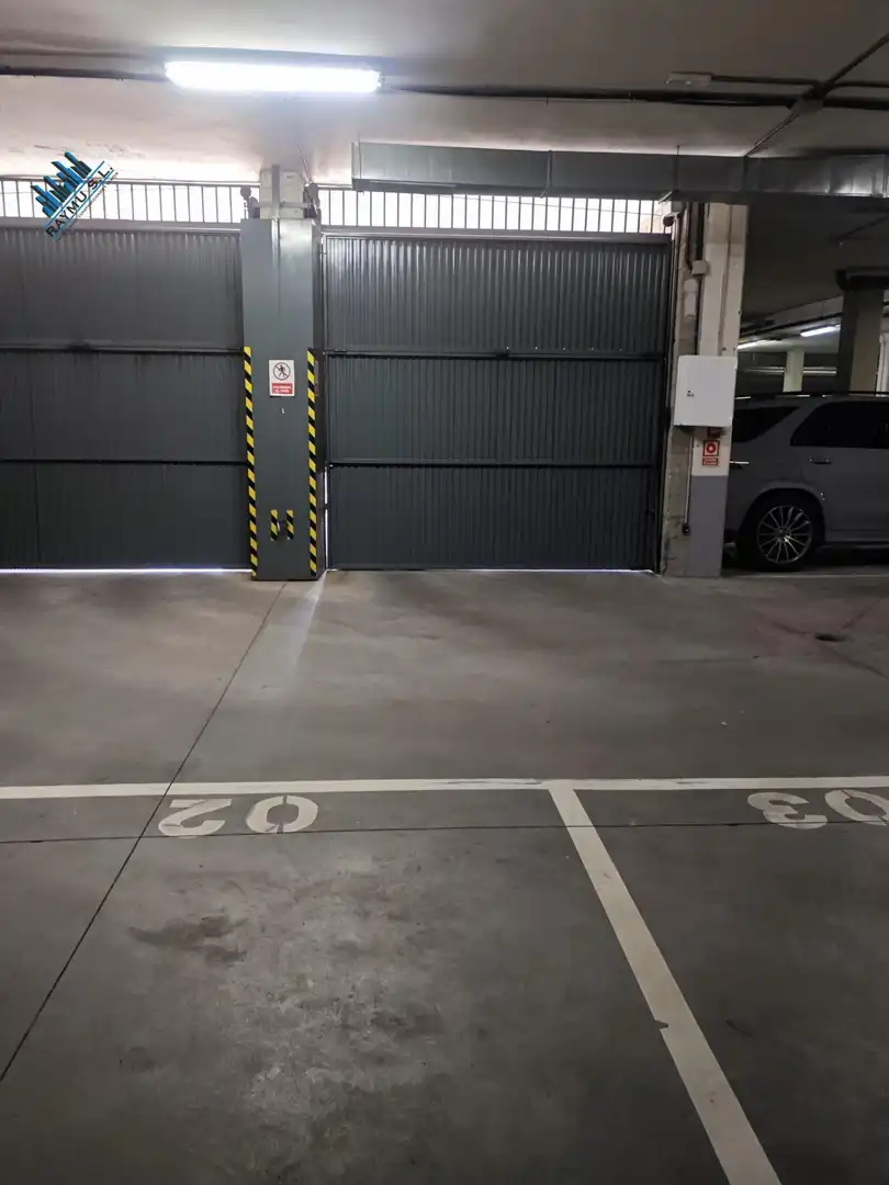 Aparcament de Garatge en venda en Madrid
