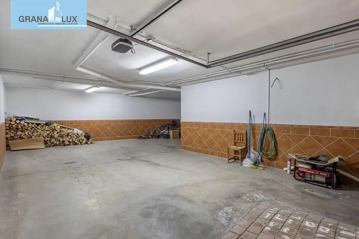 Chalet en venta en Calle de la Virgen del Rocío, imagen 40