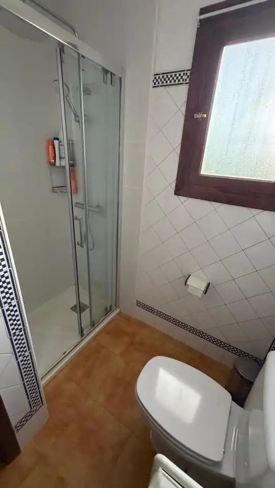 Bany de Dúplex en venda en La Manga del Mar Menor amb Aire condicionat, Calefacció i Jardí privat