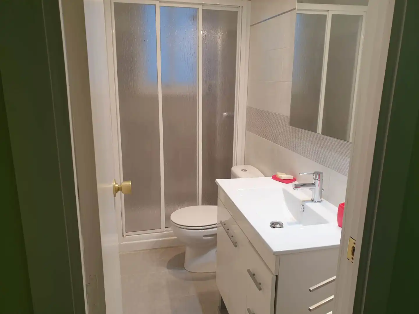 Bathroom of Flat for rent in Zaragoza  with Heating, Parquet flooring and Furnished
