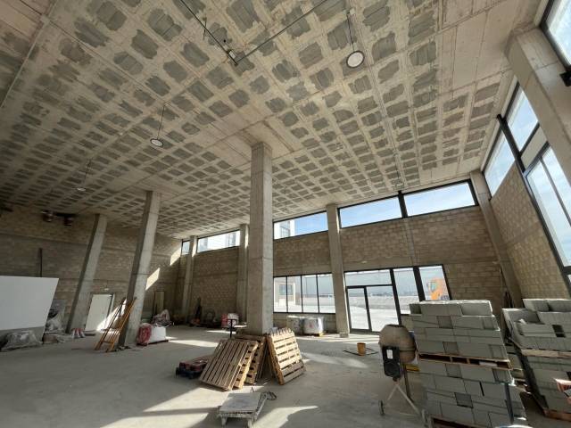 Nave industrial en Alquiler en Avinguda de la Granvia de l’Hospitalet en Granvia LH