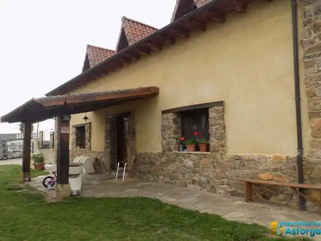 Casa con piscina in vendita a Astorga, imagen 2