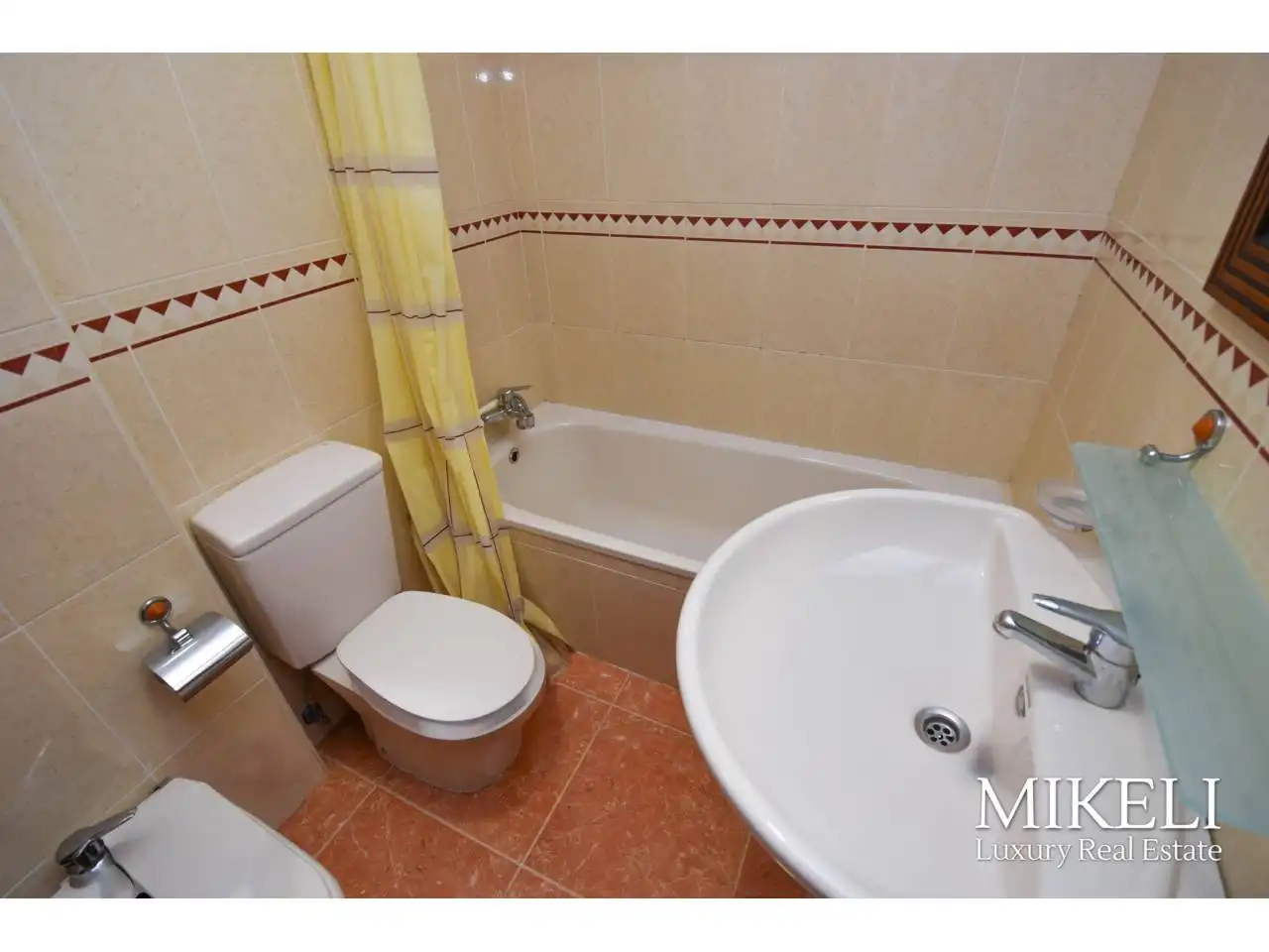 Bathroom of Flat for sale in Santander  with Heating, Parquet flooring and Storage room