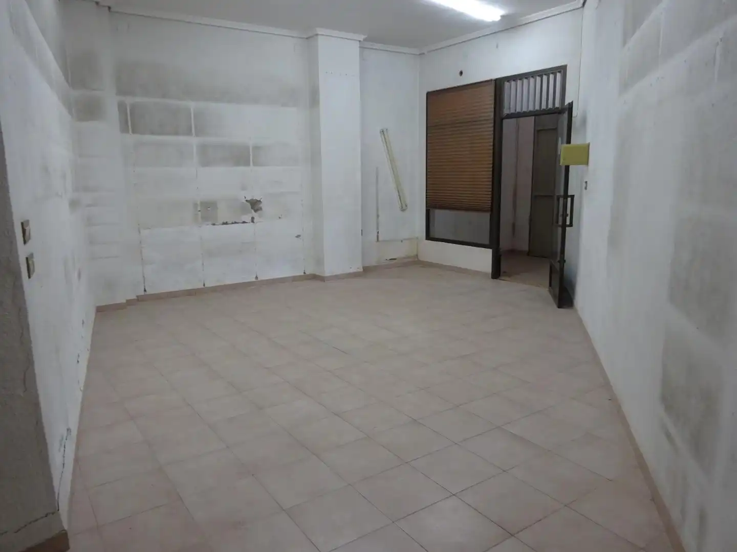 Local comercial en venda a Avenida Alemania-Italia, imagen 4