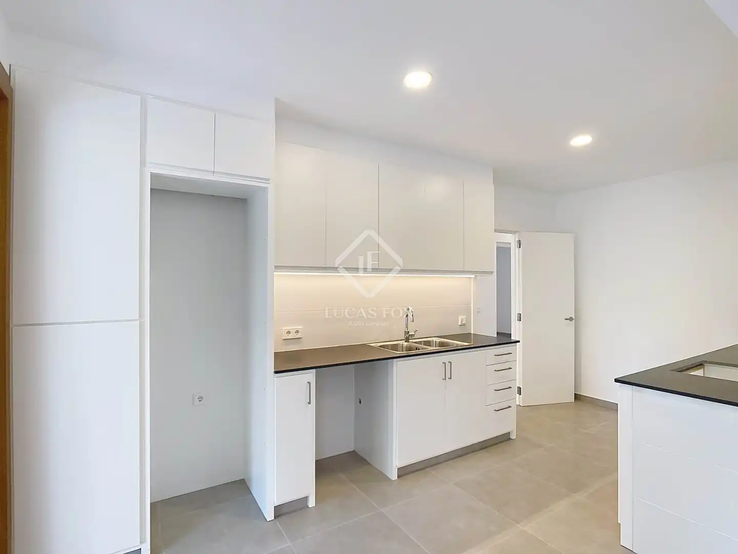 Cocina de Casa o chalet en venta en Ciutadella de Menorca con Aire acondicionado, Jardín privado y Trastero