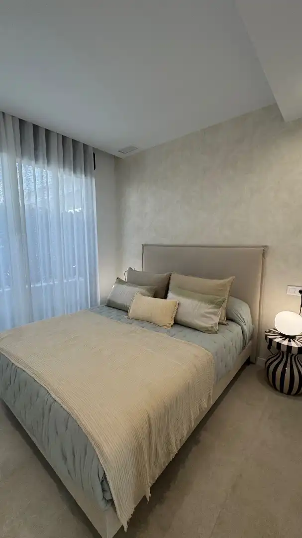Schlafzimmer von Maisonette zum Verkauf in La Nucia mit Klimaanlage, Privatgarten und Terrasse