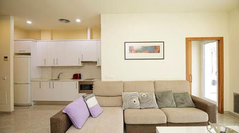 Foto 3 de Pis de lloguer a Plaza Rafael Albertí, Taialà - Germans Sabat, Girona