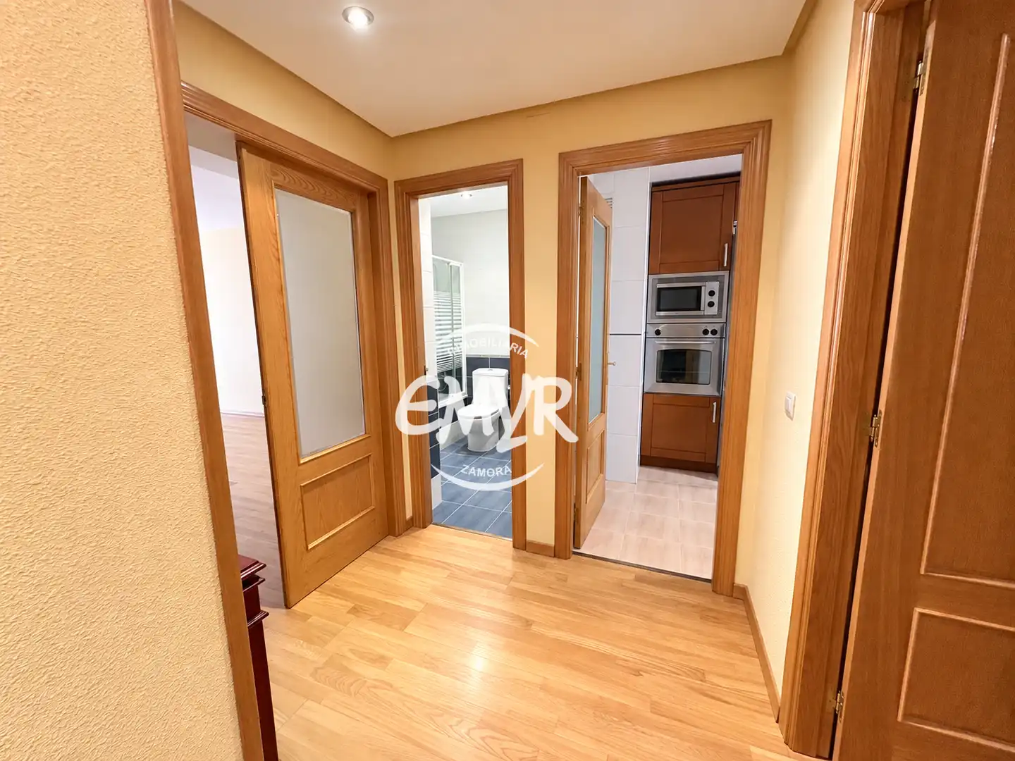 Living room of Flat for sale in Zamora Capital   with Heating, Parquet flooring and Terrace