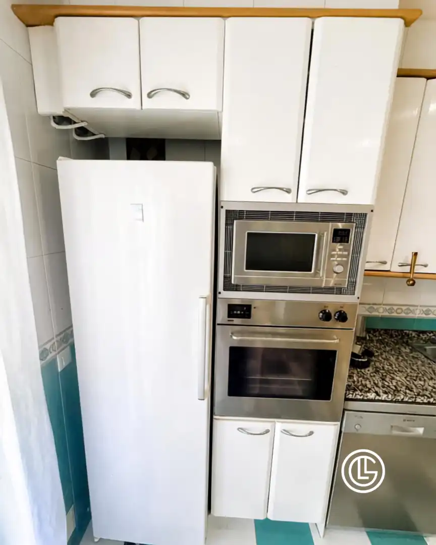Cuina de Casa adosada en venda en Vila-sacra amb Calefacció, Jardí privat i Terrassa