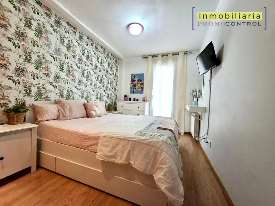 Habitación de Piso en venta en Zuera con Aire acondicionado, Calefacción y Parquet