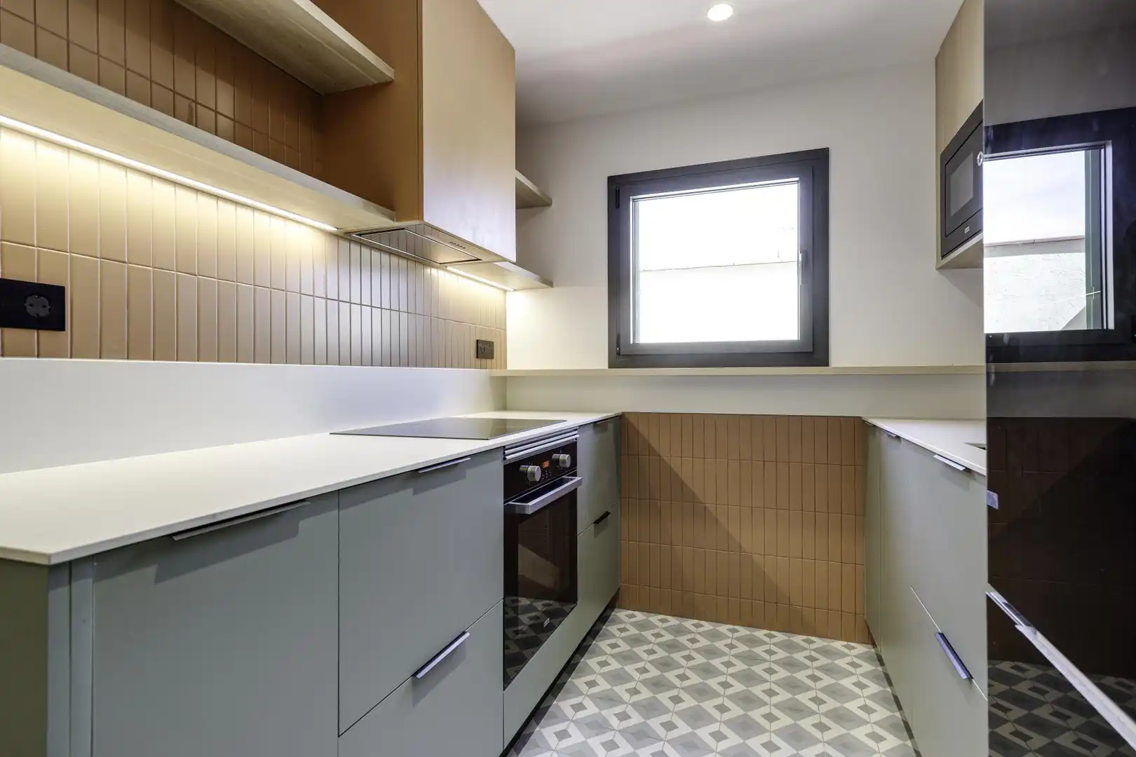 Estudio de alquiler en de Milà i Fontanals, Vila de Gràcia