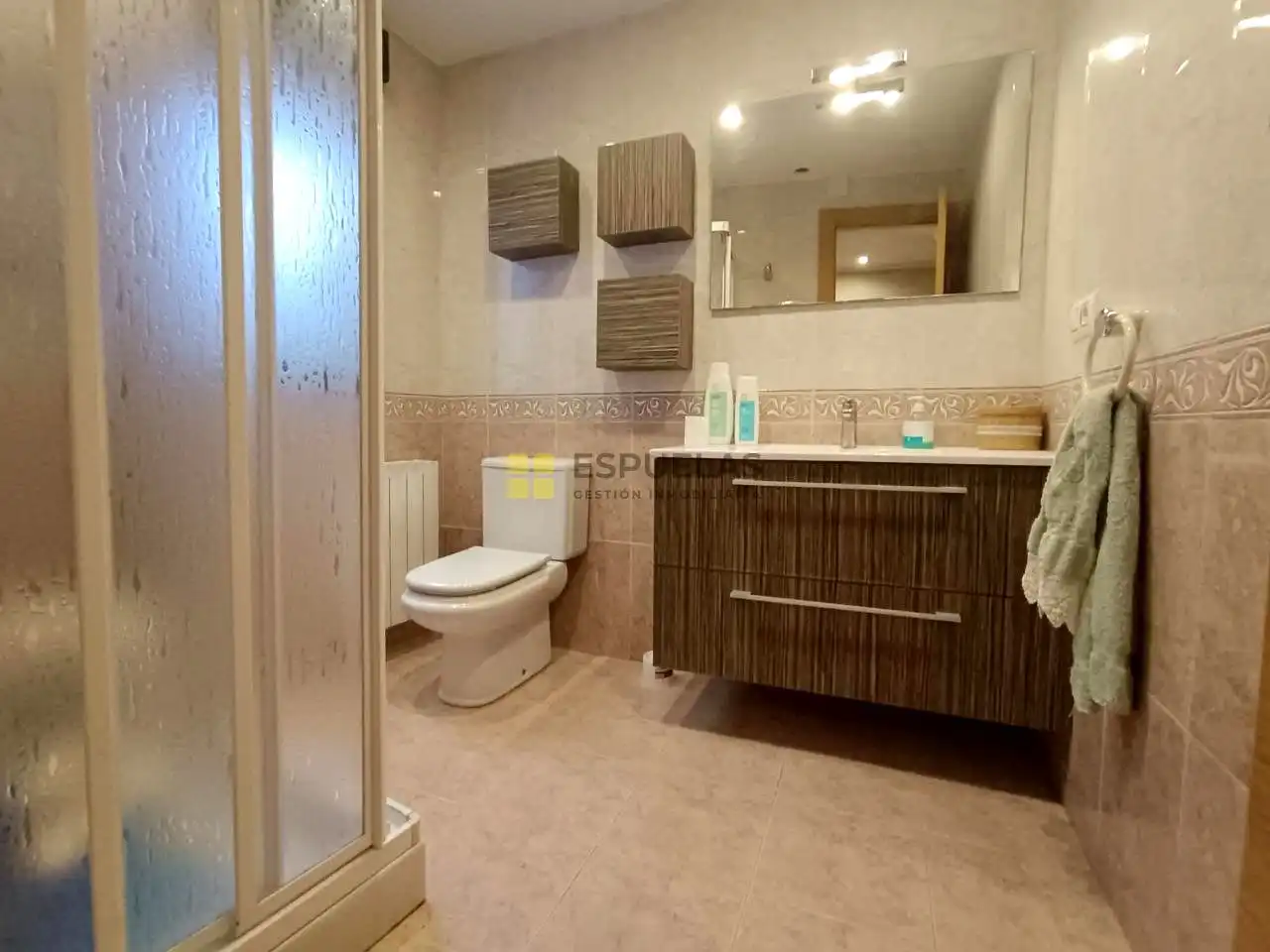 Baño de Piso en venta en Arnedo con Aire acondicionado, Calefacción y Parquet