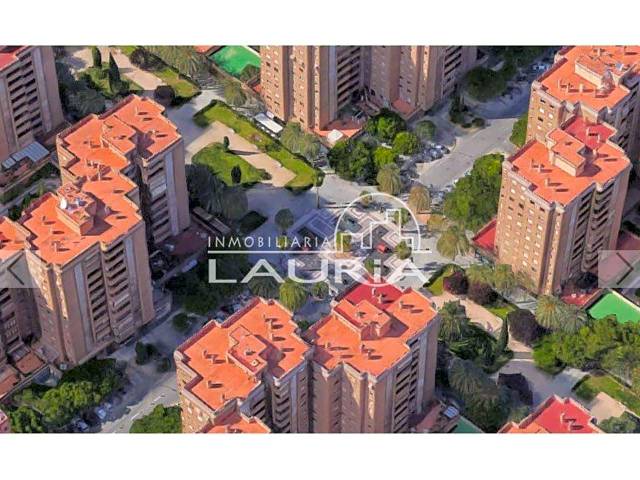 Local comercial en Venta en Barrio de Benimaclet