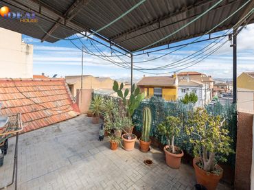 Casa in vendita a Poniente