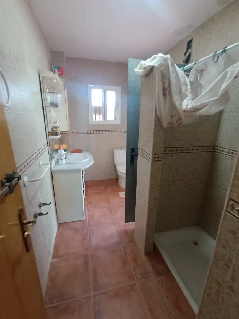Baño de Casa o chalet en venta en Pilas con Jardín privado y Piscina
