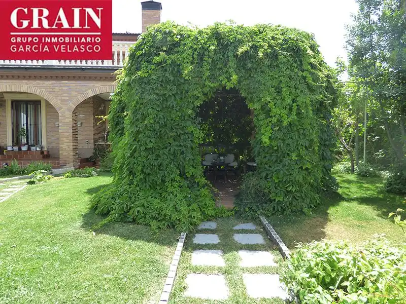 Jardín de Casa o chalet en venta en Albacete con Aire acondicionado, Calefacción y Jardín privado
