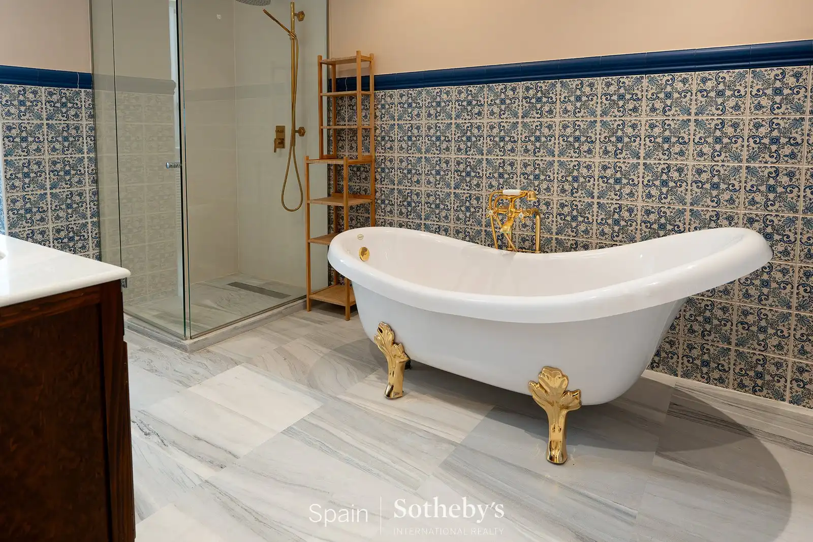 Baño de Casa o chalet en venta en Pozuelo de Alarcón con Aire acondicionado, Jardín privado y Terraza