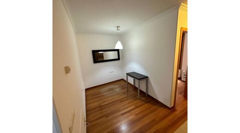 Foto 3 de Piso en venta en Avenida Ramón Nieto, Lavadores, Vigo