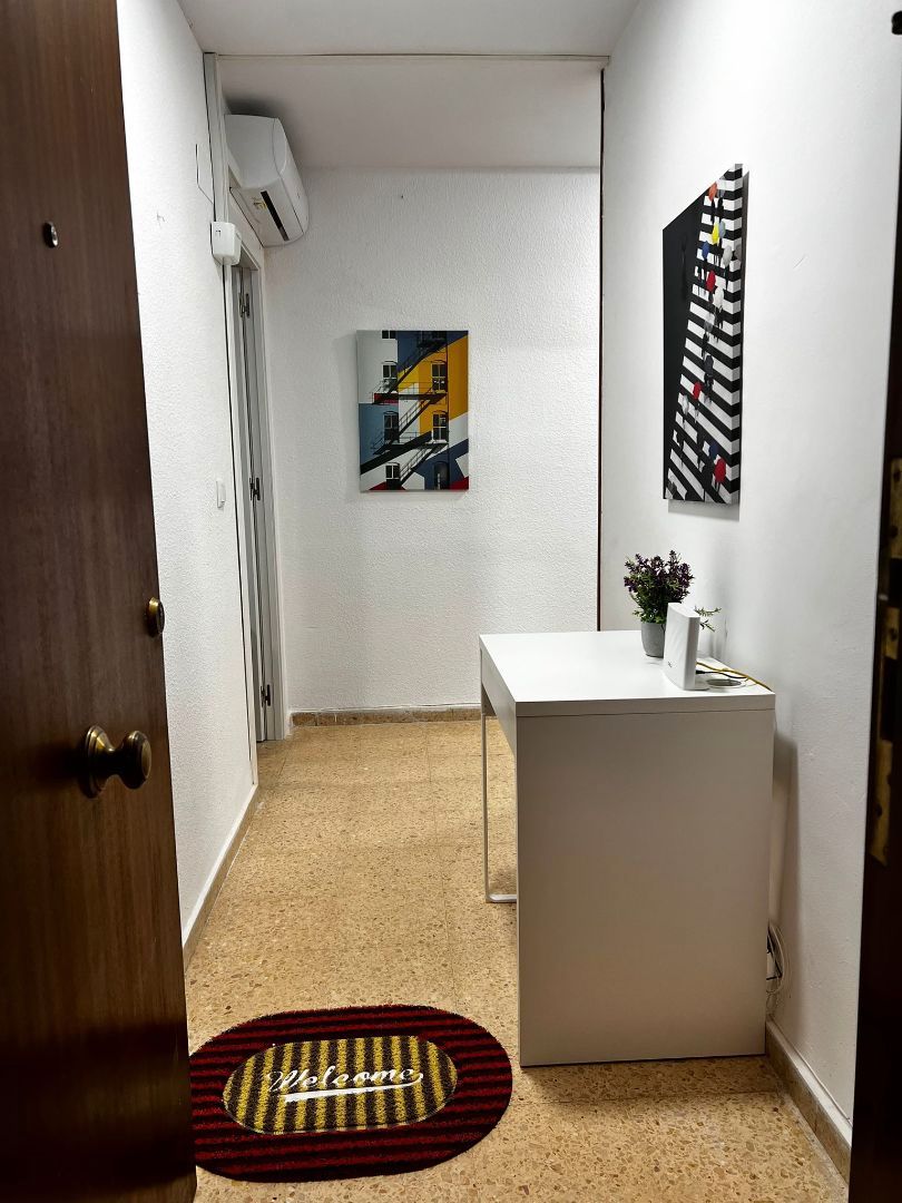 Piso para compartir en  Valencia Capital con Aire acondicionado, Amueblado y Horno