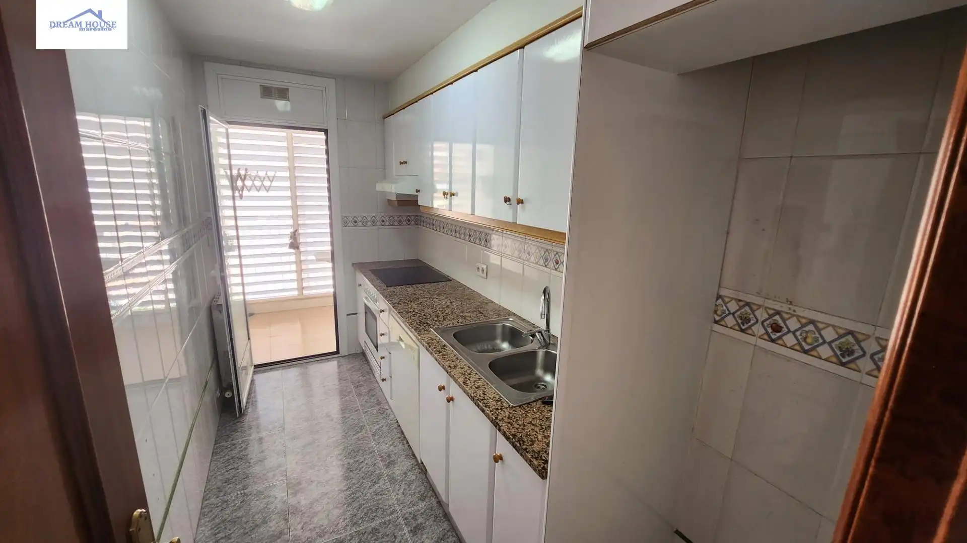 Cuina de Pis en venda en Mataró amb Aire condicionat, Calefacció i Balcó