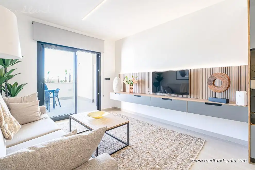 Apartamento con piscina en venta en El Raso, imagen 3