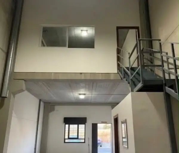 Geschaftsraum zur Miete in Periurbano Oeste - Sierra