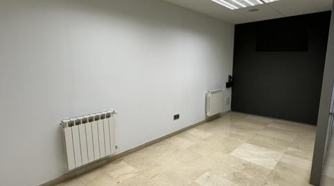Foto 4 de Oficina de alquiler en Calle General Vara de Rey, Gran Via, La Rioja