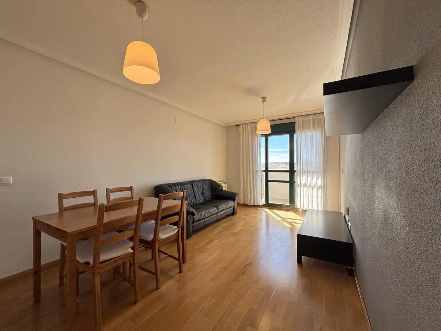Wohnzimmer von Wohnung zum Verkauf in Ávila mit Heizung, Terrasse und Abstellraum