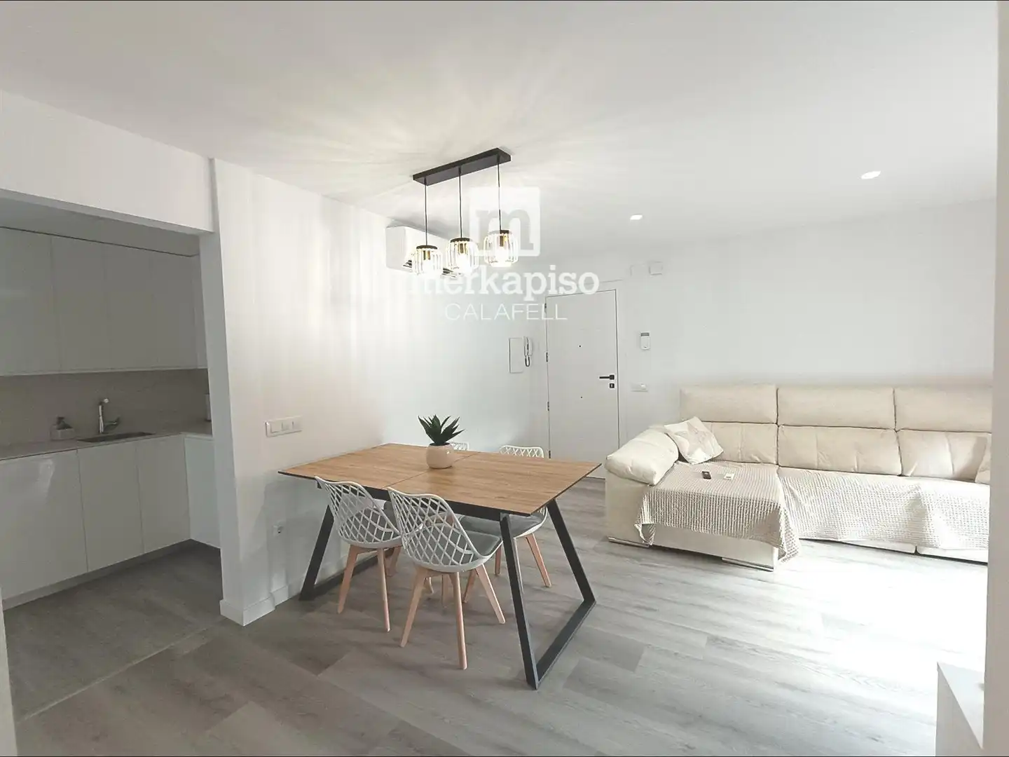 Sala de estar de Piso de alquiler en Calafell con Calefacción, Terraza y Amueblado