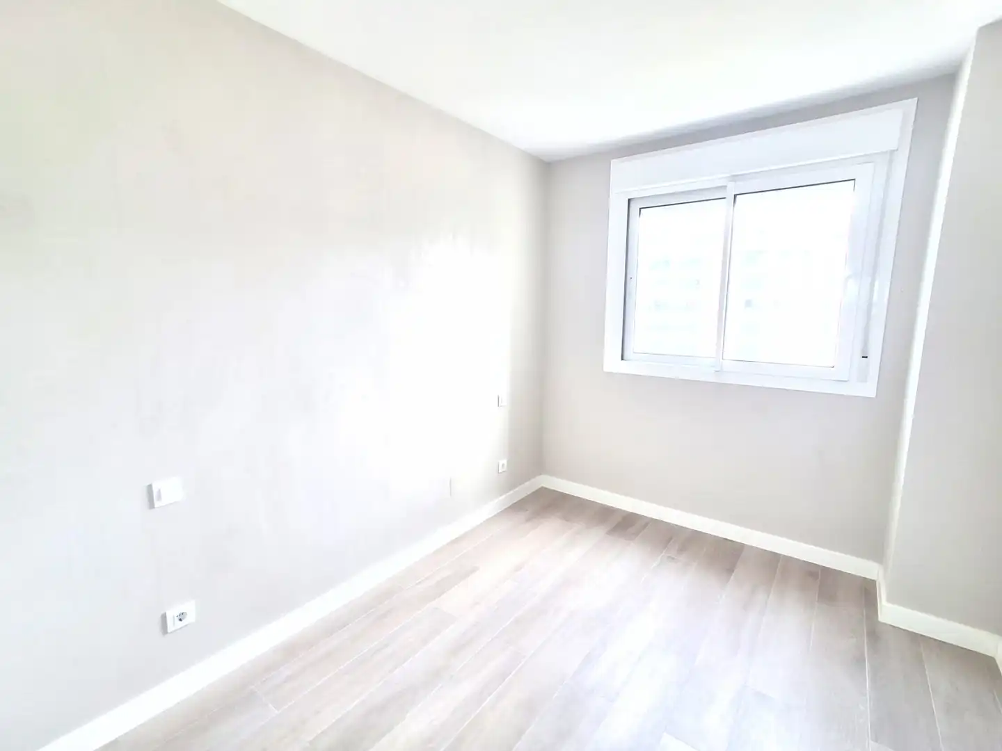 Schlafzimmer von Wohnung zur Miete in Tres Cantos mit Heizung, Terrasse und Abstellraum