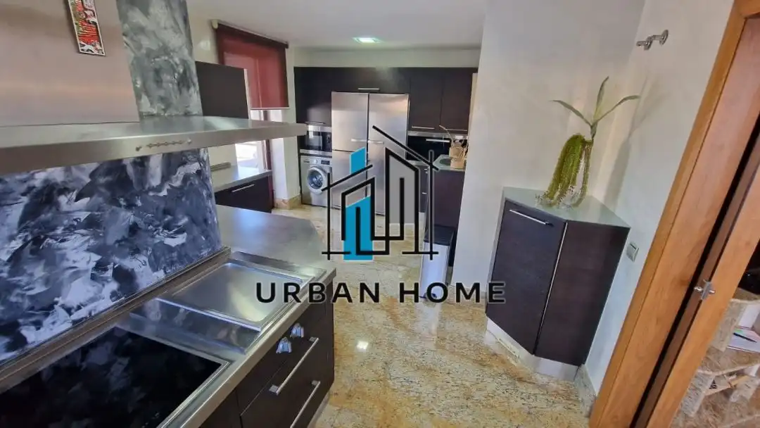 Kitchen of Houses for sale in León Capital   with Heating, Private garden and Terrace