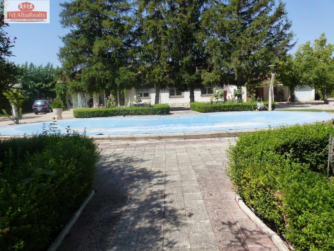 Swimming pool of House or chalet for sale in  Albacete Capital  with Heating, Private garden and Terrace