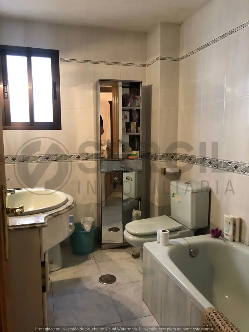Baño de Piso en venta en Segovia con Terraza
