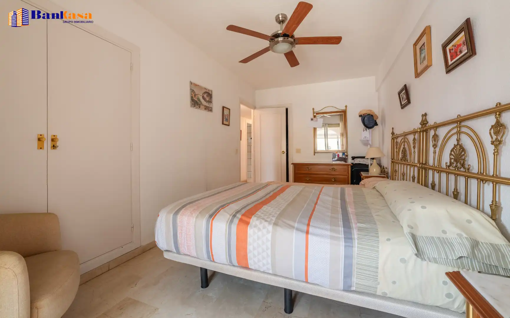 Habitación de Piso en venta en Fuengirola con Trastero y Piscina comunitaria