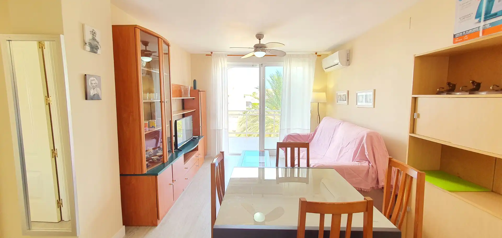 Sala de estar de Apartamento de alquiler en Dénia con Aire acondicionado, Calefacción y Terraza