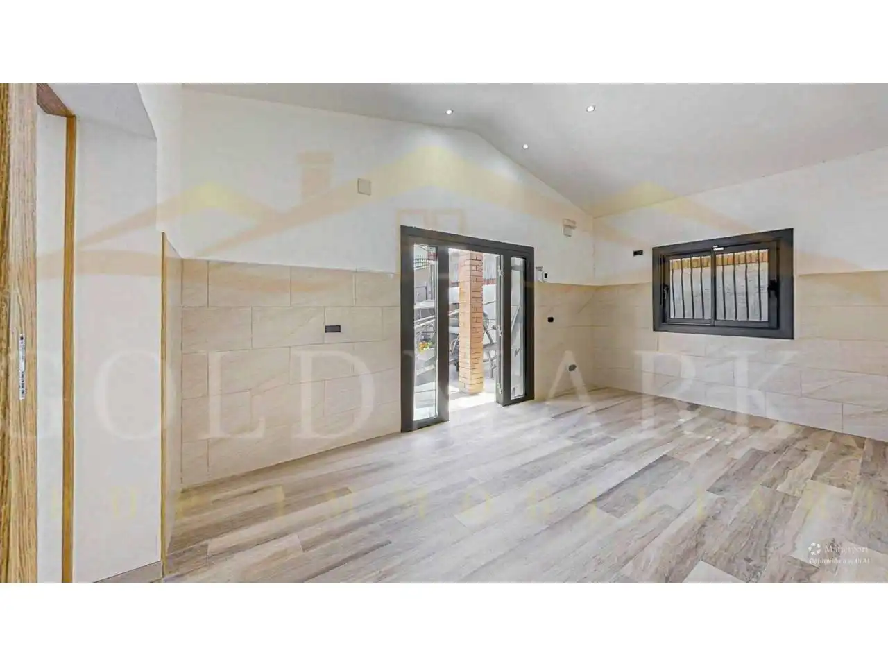 Houses for sale in Rubí  with Air Conditioner, Heating and Private garden