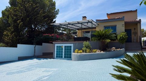 Chalet de 6 hab. con piscina y placas solares, imagen 2