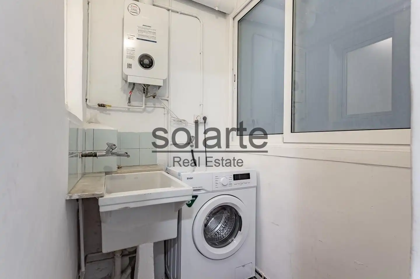 Kitchen of Ground floor for sale in Nou Barris