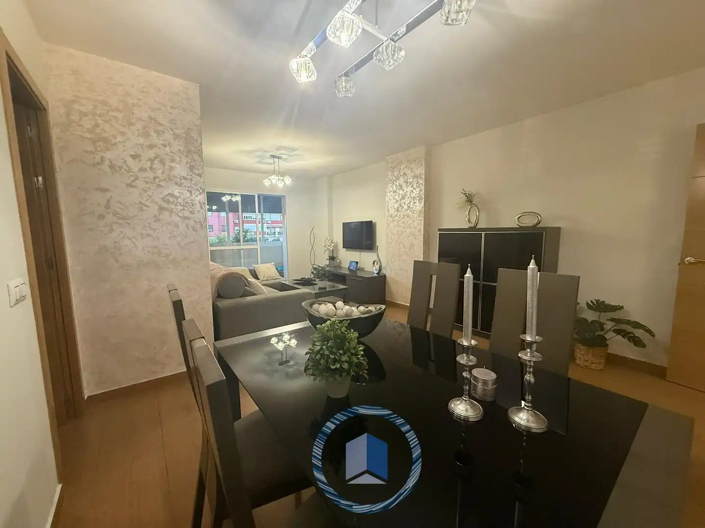Wohnzimmer von Wohnung zum Verkauf in Montequinto mit Terrasse, Schwimmbad und Möbliert