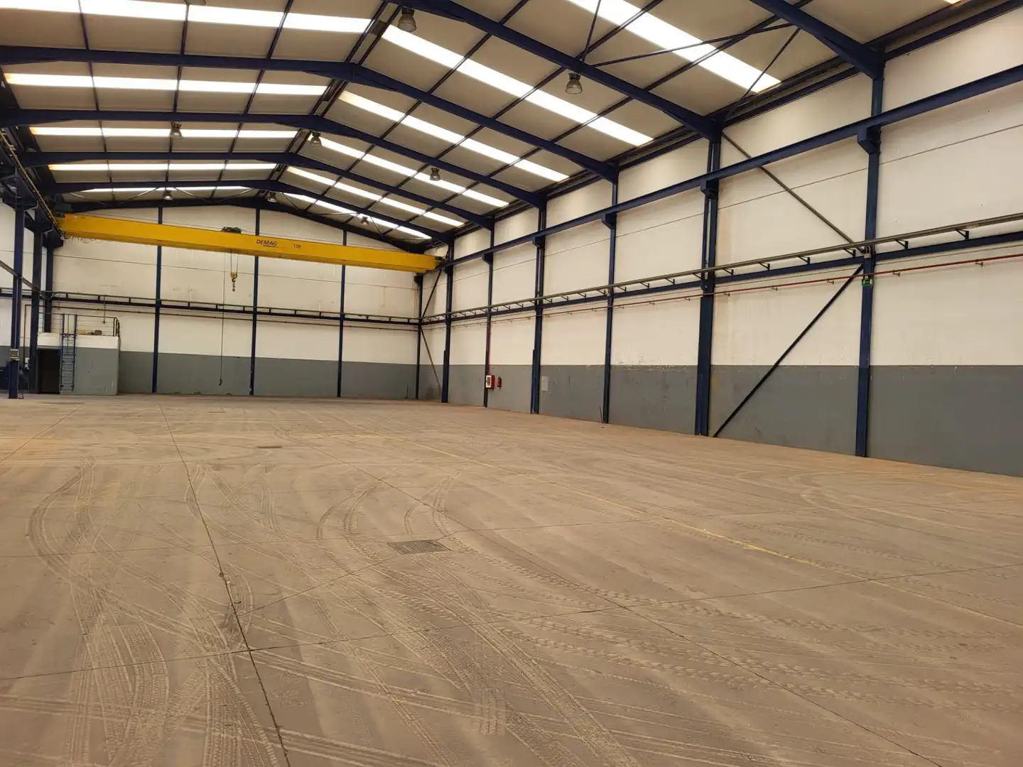 Industrial building to rent in Cruce de Arinaga, imagen 2