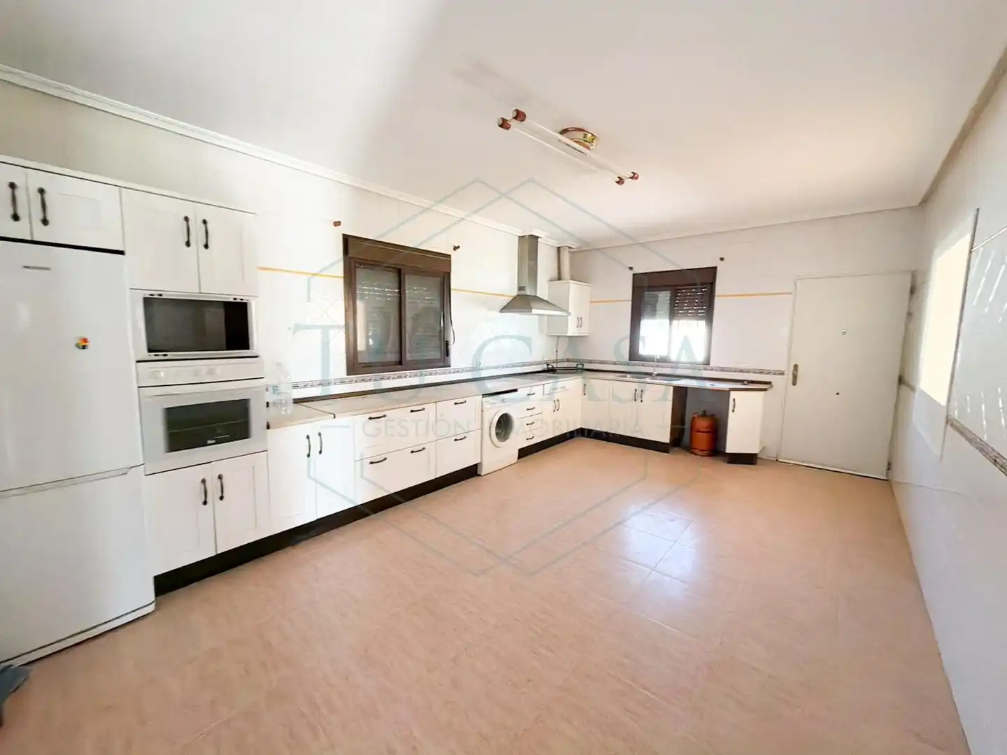 Cocina de Casa o chalet en venta en Chiclana de la Frontera con Jardín privado y Terraza