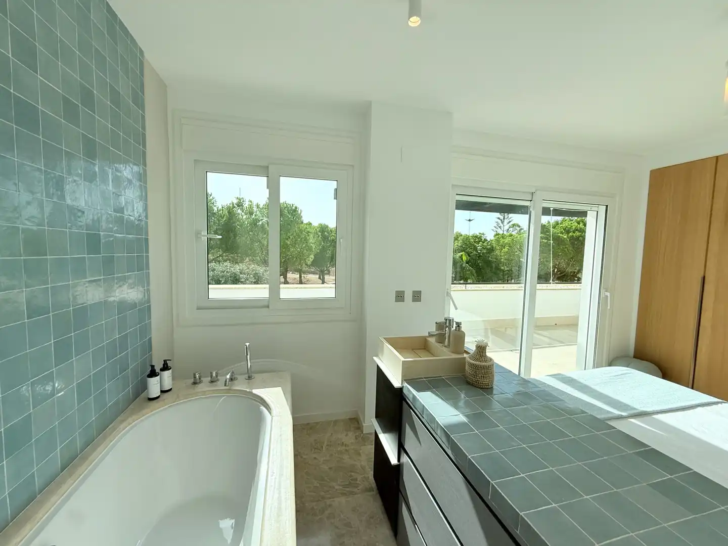 Badezimmer von Einfamilien-Reihenhaus zur Miete in Las Chapas - El Rosario