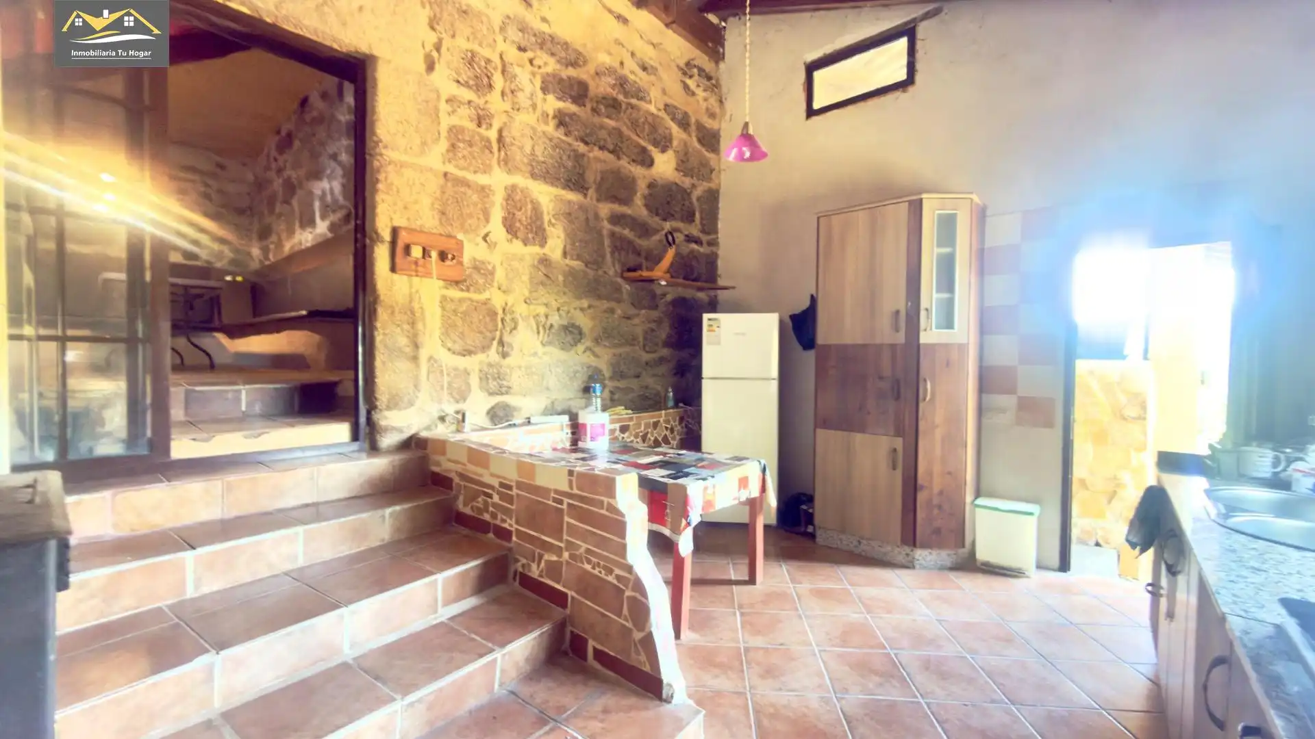 Cocina de Finca rústica en venta en Castrelo de Miño con Jardín privado, Terraza y Amueblado